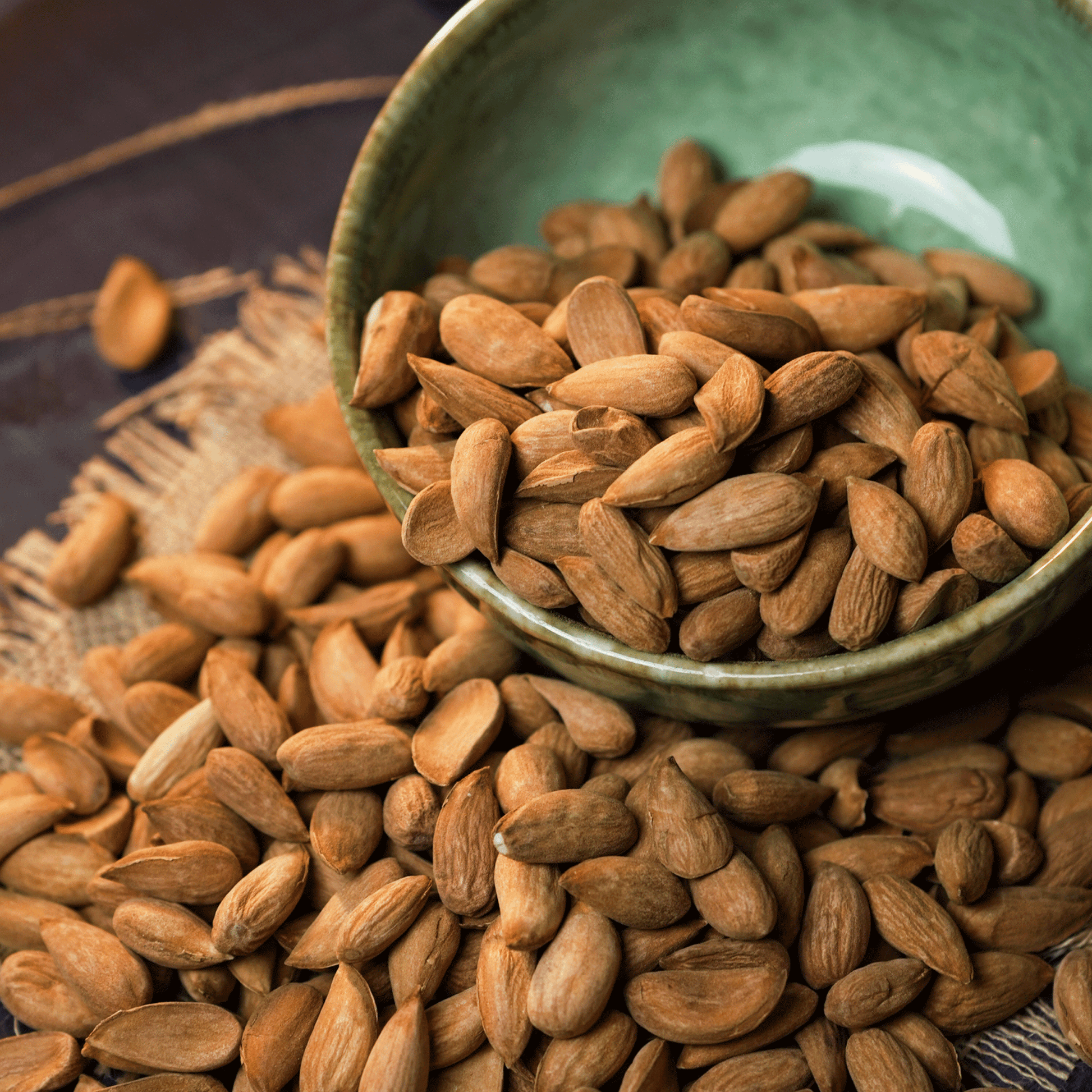 AAFARIN PREMIUM AFGHAN SAKURBAI MAMRA ALMOND (MAMRA GIRI BADAM).