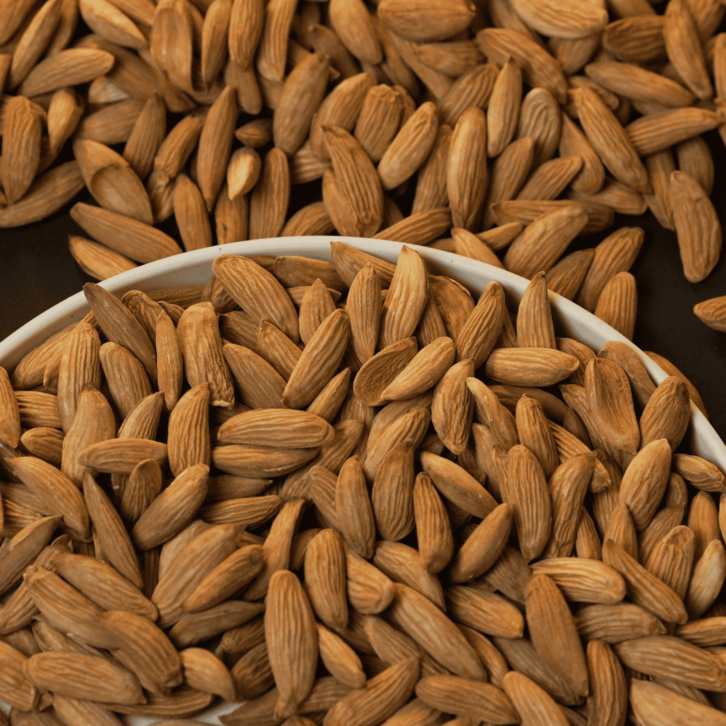 PREMIUM AFGHAN KABULI MAMRA ( MAMRA GIRI BADAM )