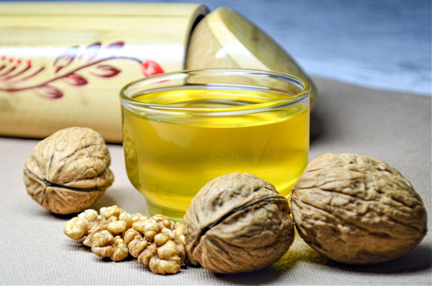 AAFARIN COLD PRESSED | EXTRA VIRGIN | WALNUT OIL | AKHROT OIL - 100% PURE AND NATURAL.