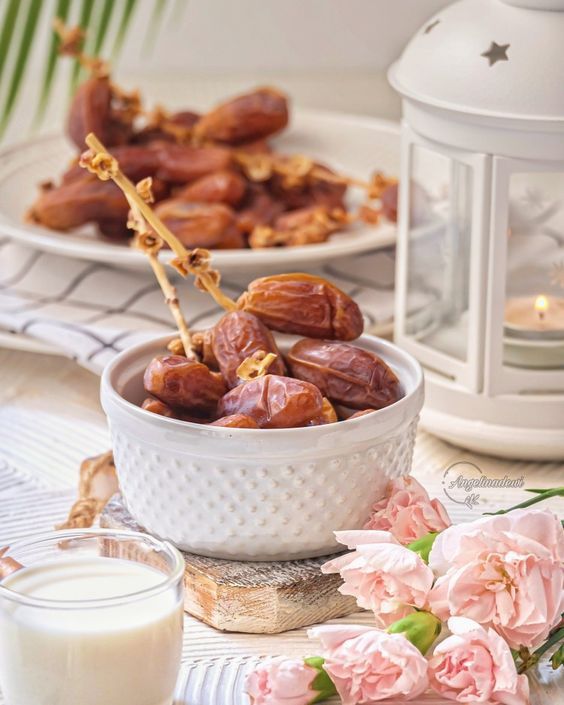 AAFARIN PREMIUM IMPORTED STICK DATES.