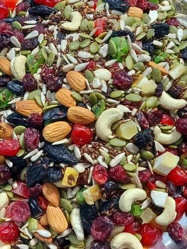 AAFARIN MIXED BERRIES, NUTS AND SEEDS – SUPER TRAIL MIX.