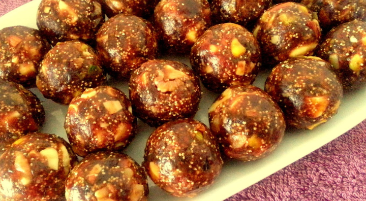 Winter Special Dry Fruits Laddu Recipe – A Warm Treat for Cold Days